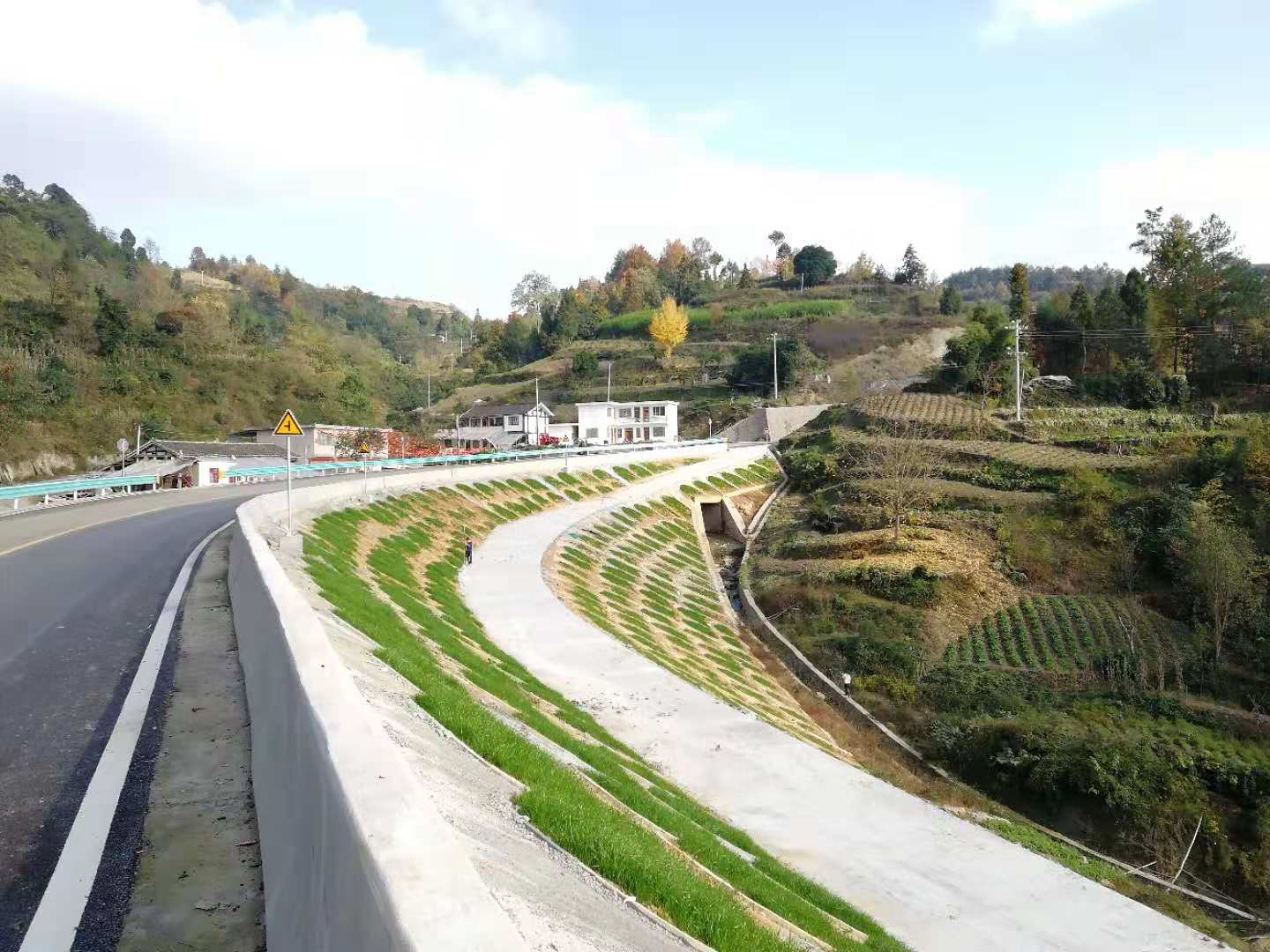 S205（湄潭黄莲坝至余庆龙家）、X304（永兴至复兴场）---贵州